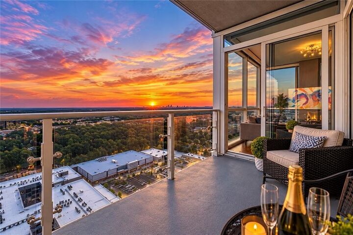 Property Photo:  3325 Piedmont Road NE 2503  GA 30305 