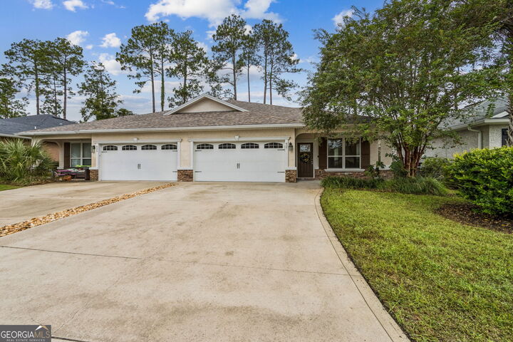 Property Photo:  627 Eagle Boulevard  GA 31548 