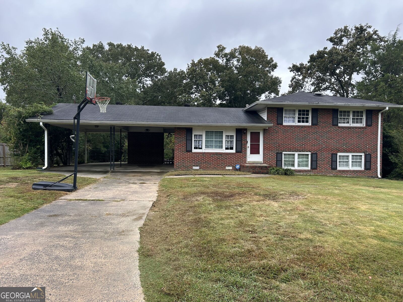 Property Photo: 17 Rockwood Place NW GA 30165