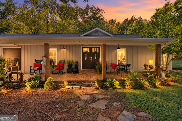 Property Photo: 7210 Pine Court GA 30041