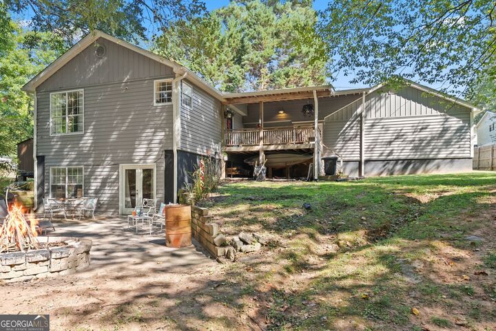 Property Photo: 7210 Pine Court GA 30041