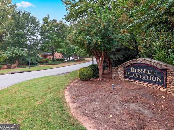 Property Photo:  305 Deer Cliff Cove  GA 30043 