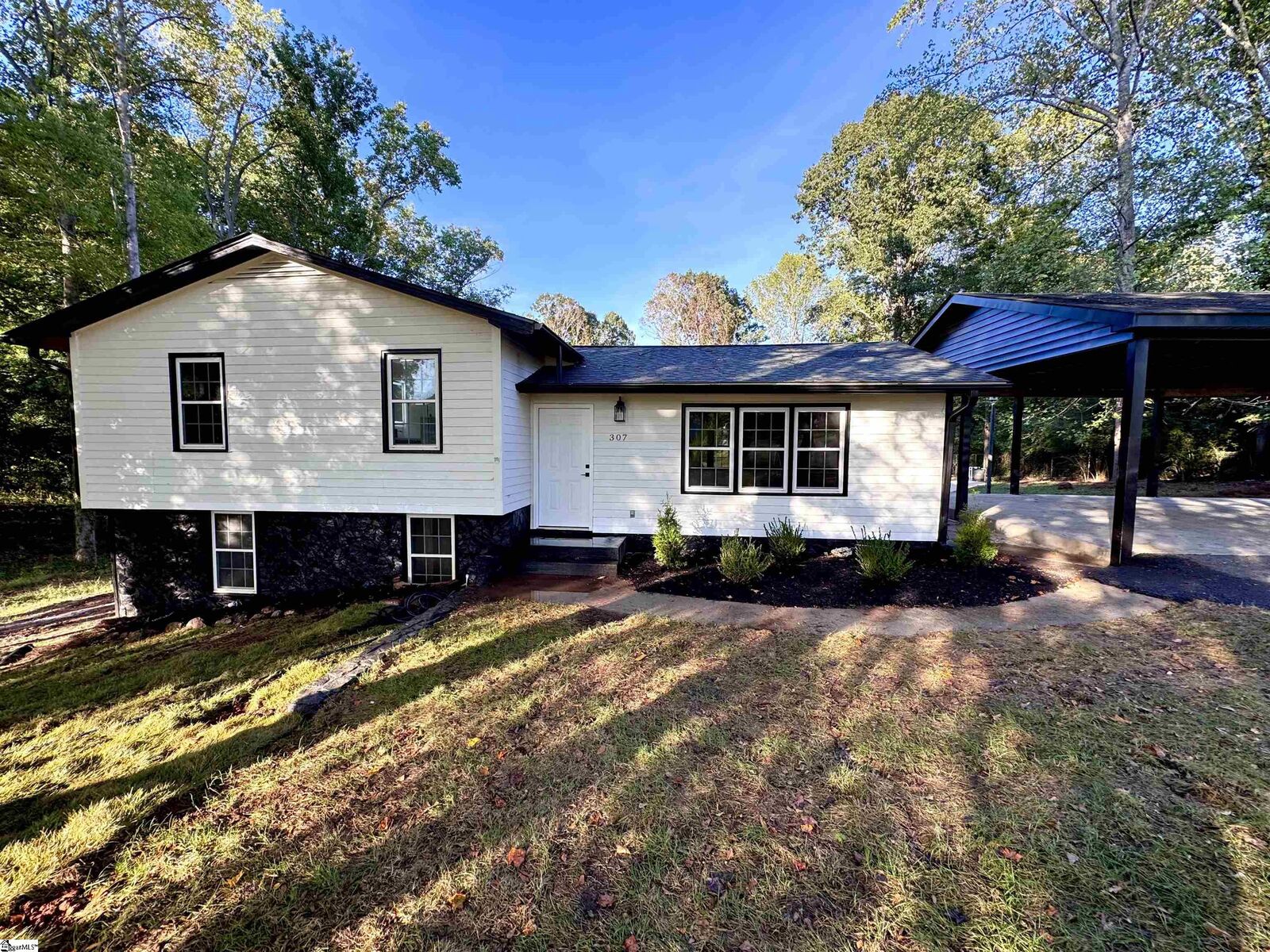 Property Photo:  307 Westminster Avenue  SC 29360 