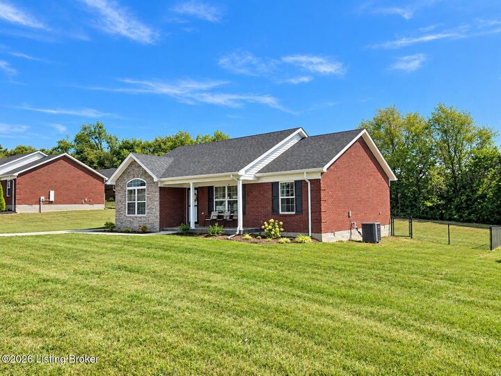 Property Photo:  123 Iroquois Trail  KY 40008 