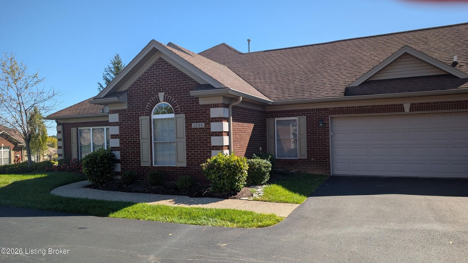 Property Photo: 1038 Grazing Meadows Ln KY 40245