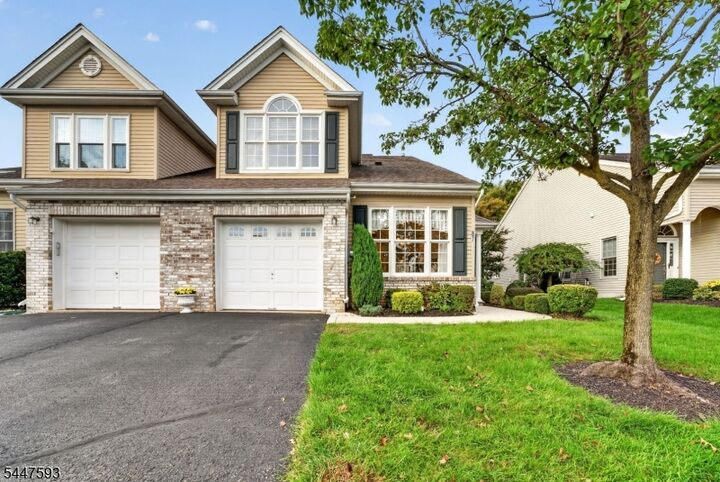 Property Photo:  87 Saratoga Ct  NJ 08873 