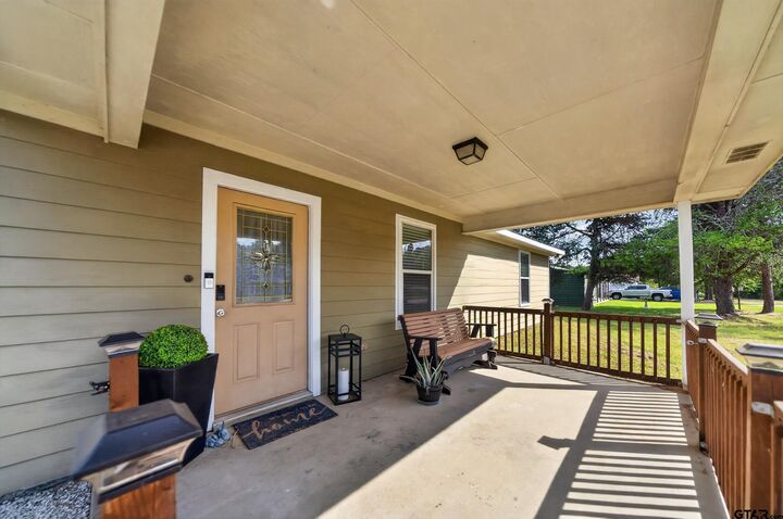 Property Photo: 1054 Caroline Lane TX 75757
