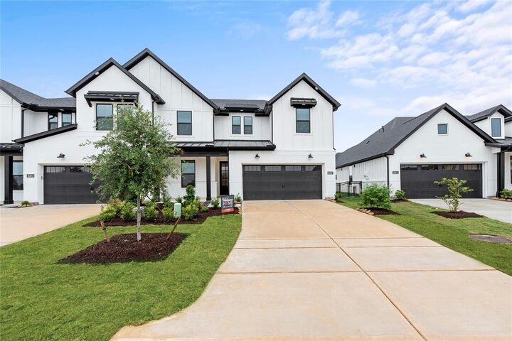 Property Photo: 18207 W Shoreline Vista Lane TX 77433
