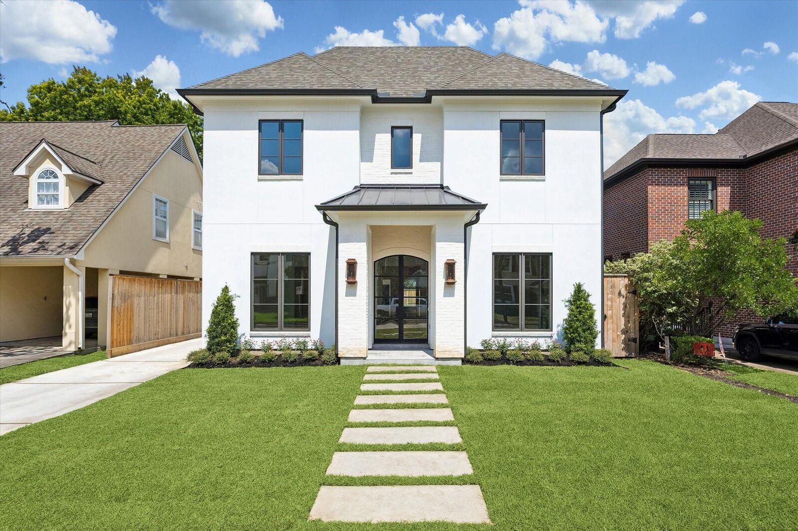 Property Photo: 3920 University Boulevard TX 77005