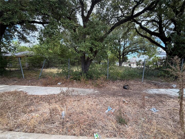 Property Photo: 7355 Jutland Road TX 77033