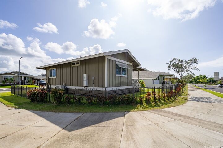 Property Photo:  91-1301 Hoomahua Street  HI 96706 
