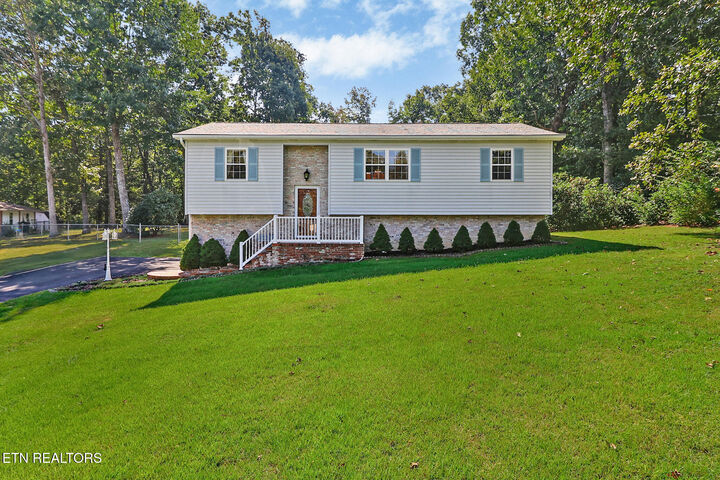 Property Photo:  187 Cardinal Loop  TN 38555 