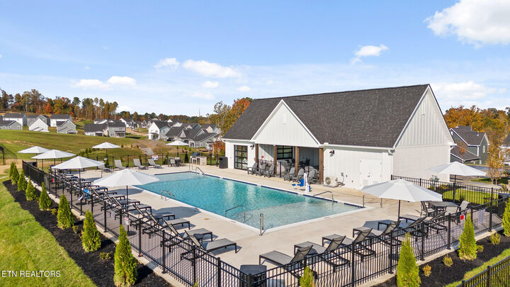 Property Photo: 7332 Sun Blossom Ln Lane 171 TN 37924