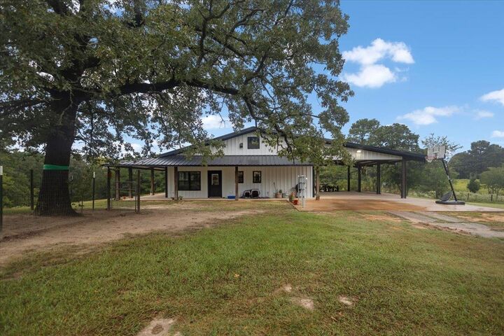 Property Photo:  425 County Road 411  TX 75766 