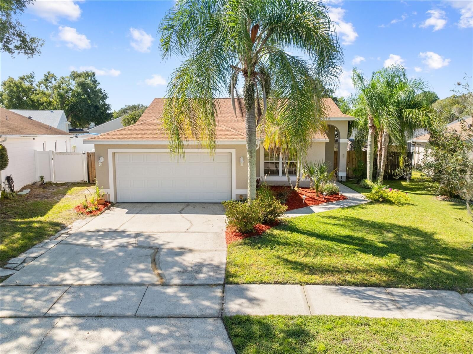 Property Photo:  408 Lancers Drive  FL 32708 