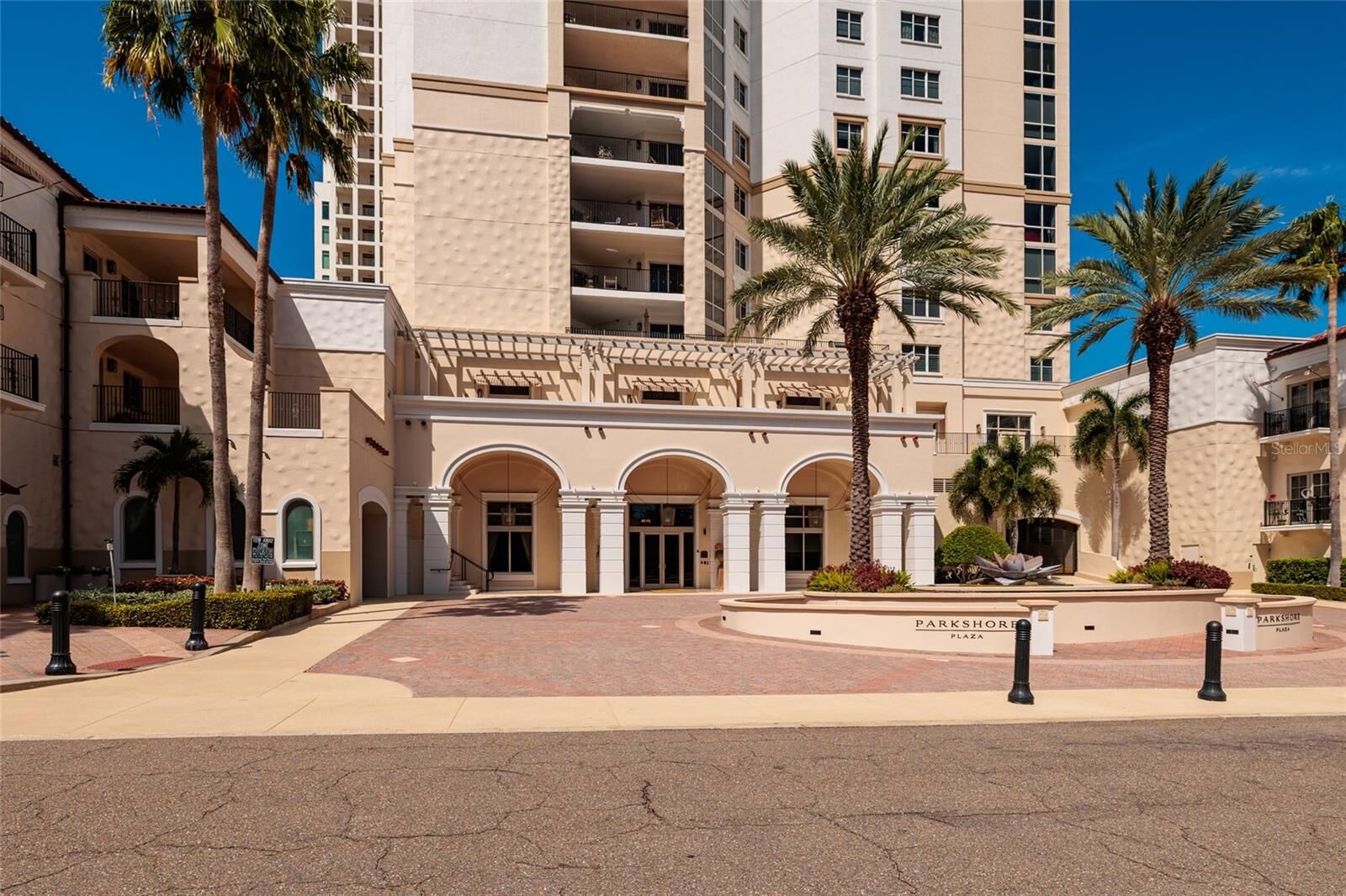 Property Photo:  300 Beach Drive NE 1804  FL 33701 