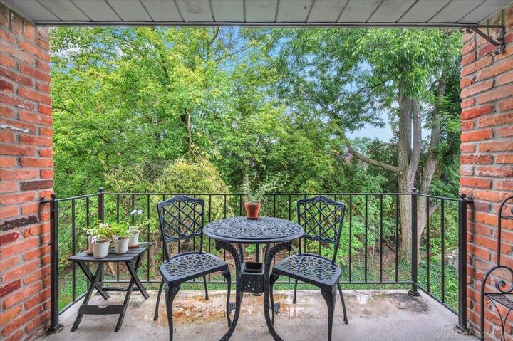 Property Photo: 1625 Huntington Park MI 48309