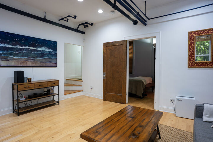 Property Photo:  4417 N Ashland Avenue Grd  IL 60640 