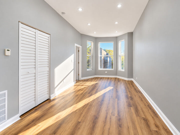 Property Photo:  1934 S Saint Louis Avenue 2  IL 60623 