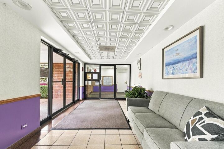 Property Photo:  6530 W Irving Park Road 501  IL 60634 