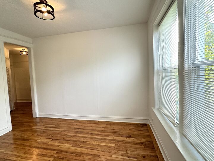 Property Photo:  4058 W Hirsch Street 2  IL 60651 