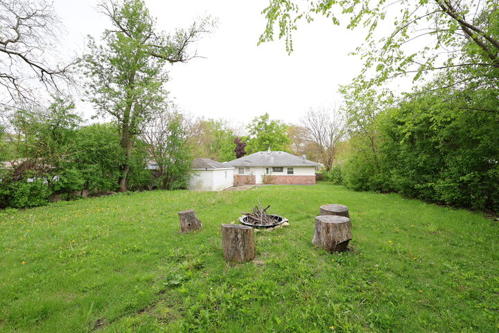 Property Photo: 366 Blackhawk Drive IL 60466