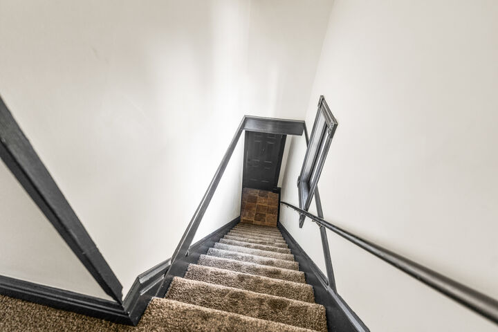 Property Photo:  113 Elm Street C  IL 60123 