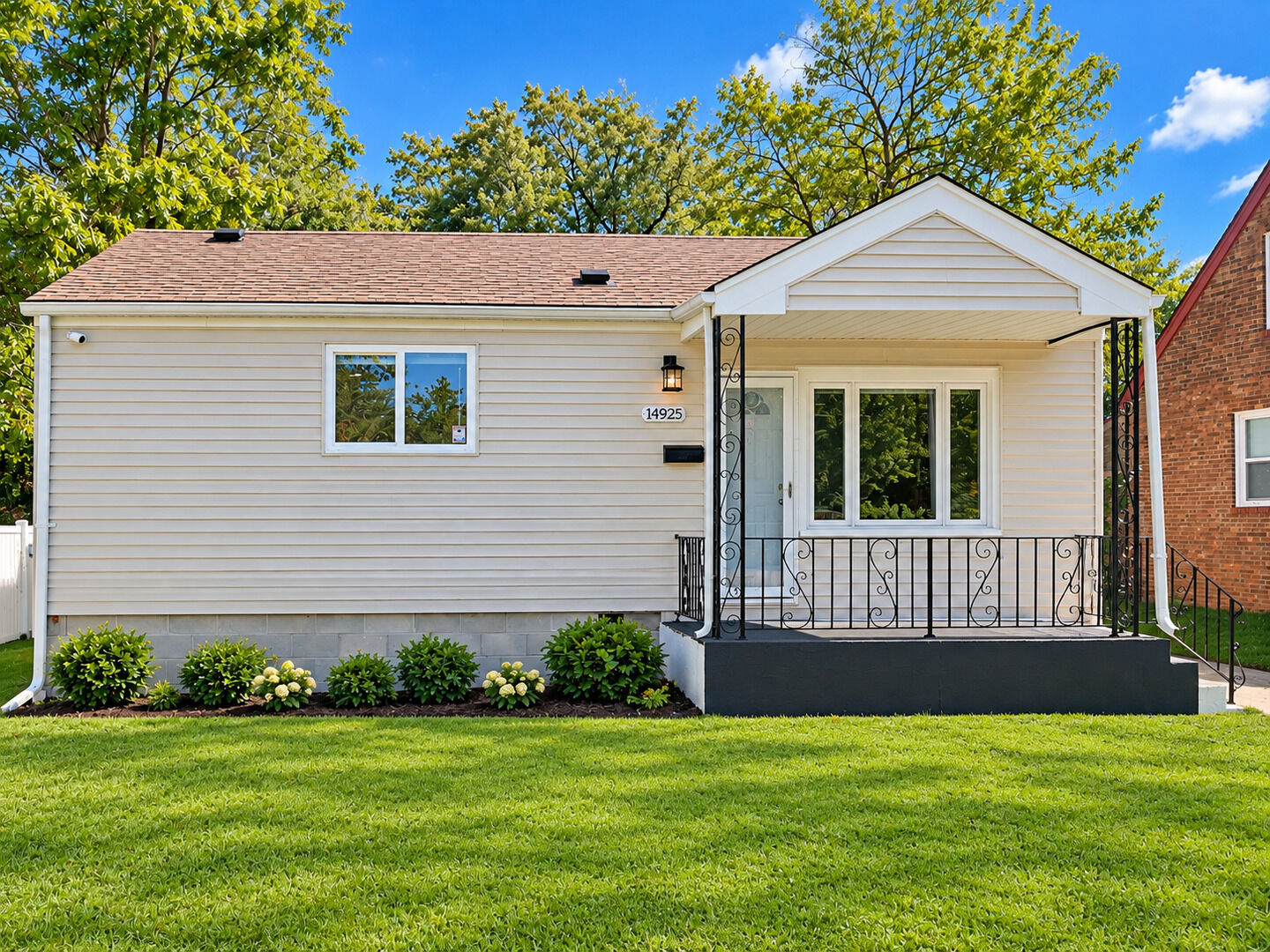 Property Photo:  14925 Riverside Drive  IL 60473 