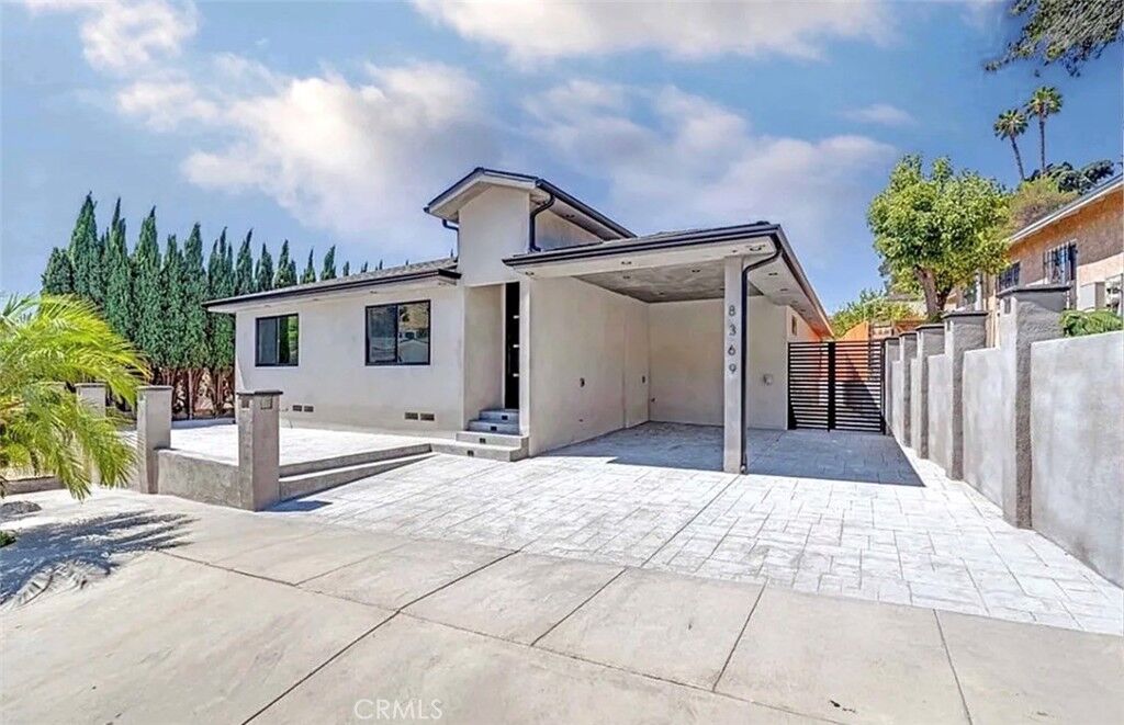 Property Photo:  8369 Vine Valley  CA 91352 