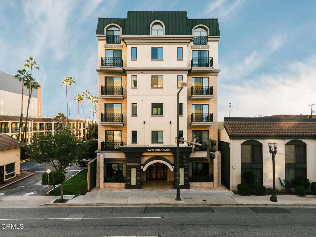 Property Photo:  124 W Colorado Street 411  CA 91204 