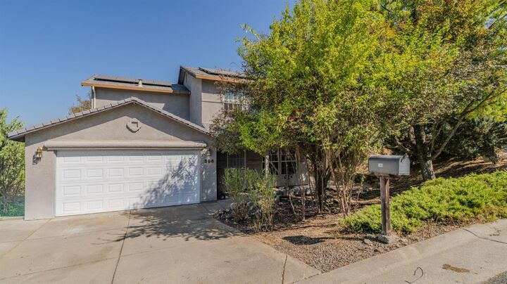 Property Photo: 396 Toyon Dr. CA 95249