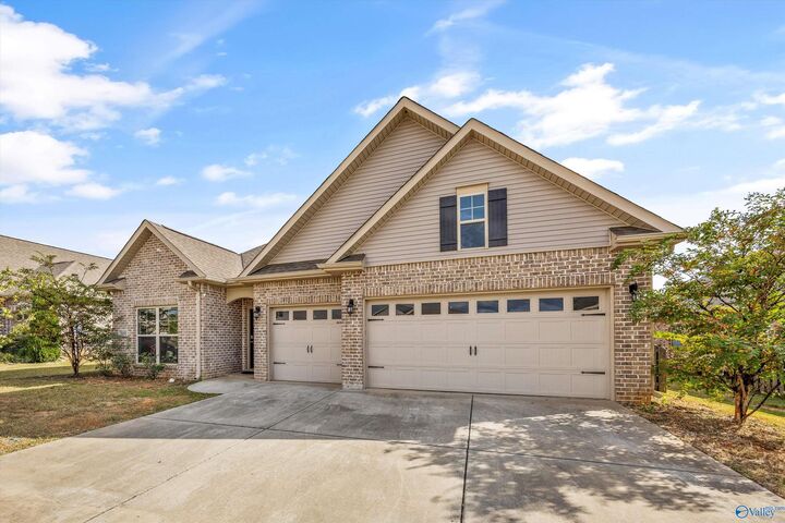Property Photo: 28680 Paseo Road AL 35756