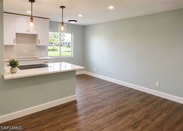 Property Photo:  1609 Heiman Avenue  FL 33905 