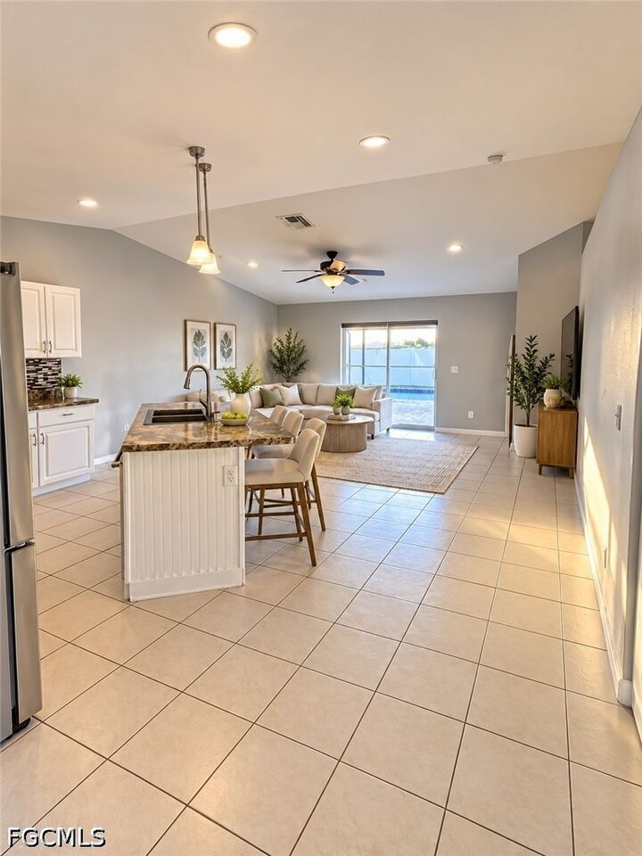 Property Photo:  2926 SE Santa Barbara Place  FL 33904 