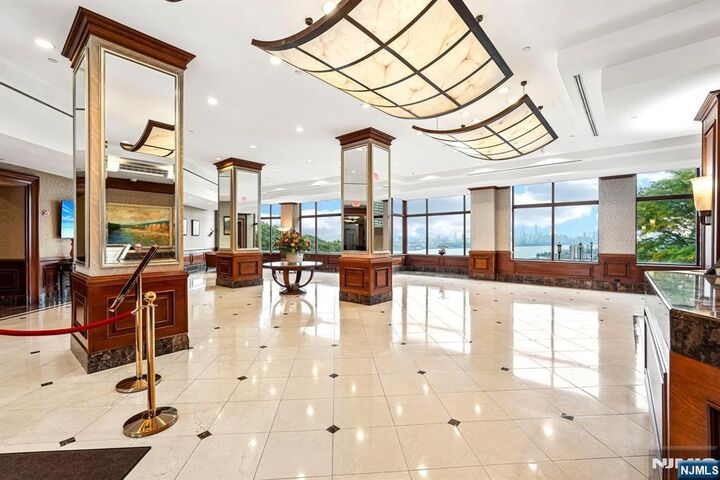 Property Photo:  100 Old Palisade Road 1801  NJ 07024 