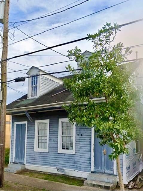 Property Photo: 826 N Robertson Street LA 70116