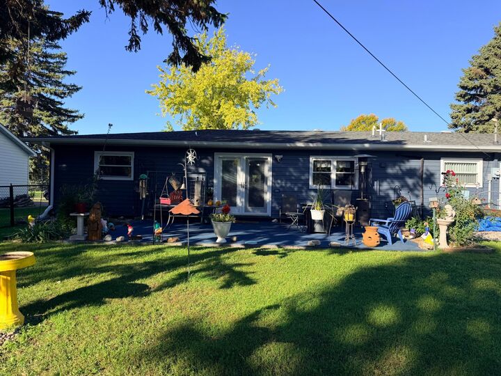 Property Photo: 1318 Sunny Street MN 56716