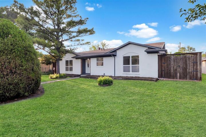 Property Photo:  1705 Japonica Lane  TX 75074 