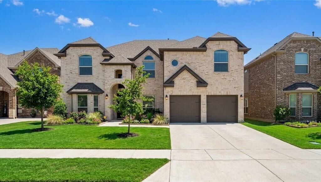 Property Photo: 504 Christie Crossing TX 75009