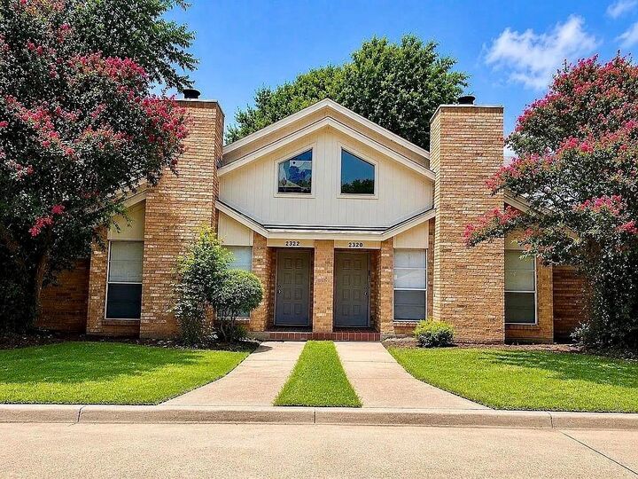 Property Photo: 2322 Summer Place Drive TX 76014