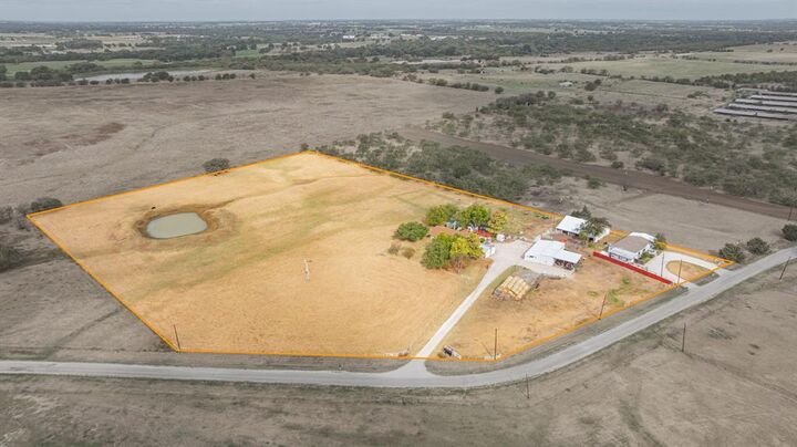 Property Photo: 4703 Pure Country Lane TX 76227