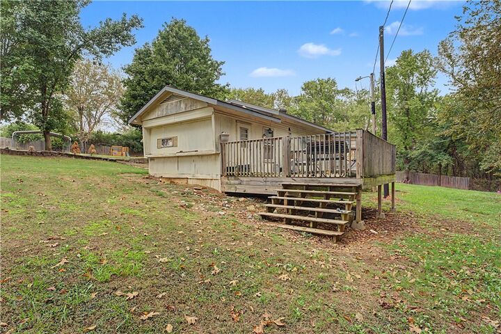 Property Photo: 1546 Liberty Avenue AR 72762