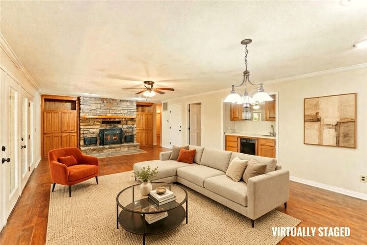 Property Photo: 15 Blenheim Lane AR 72715