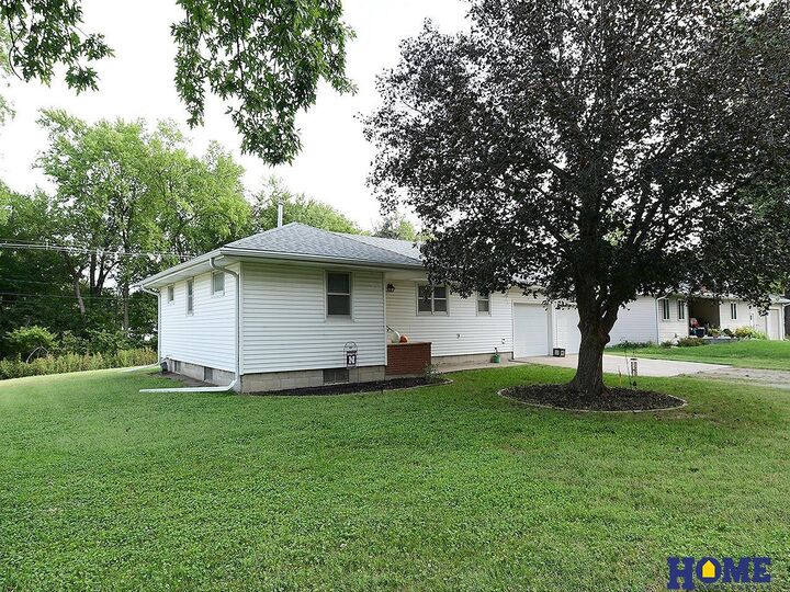 Property Photo: 504 W 5th Street NE 68465