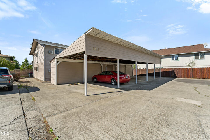 Property Photo:  2139 N Keene Way Drive #5  OR 97504 