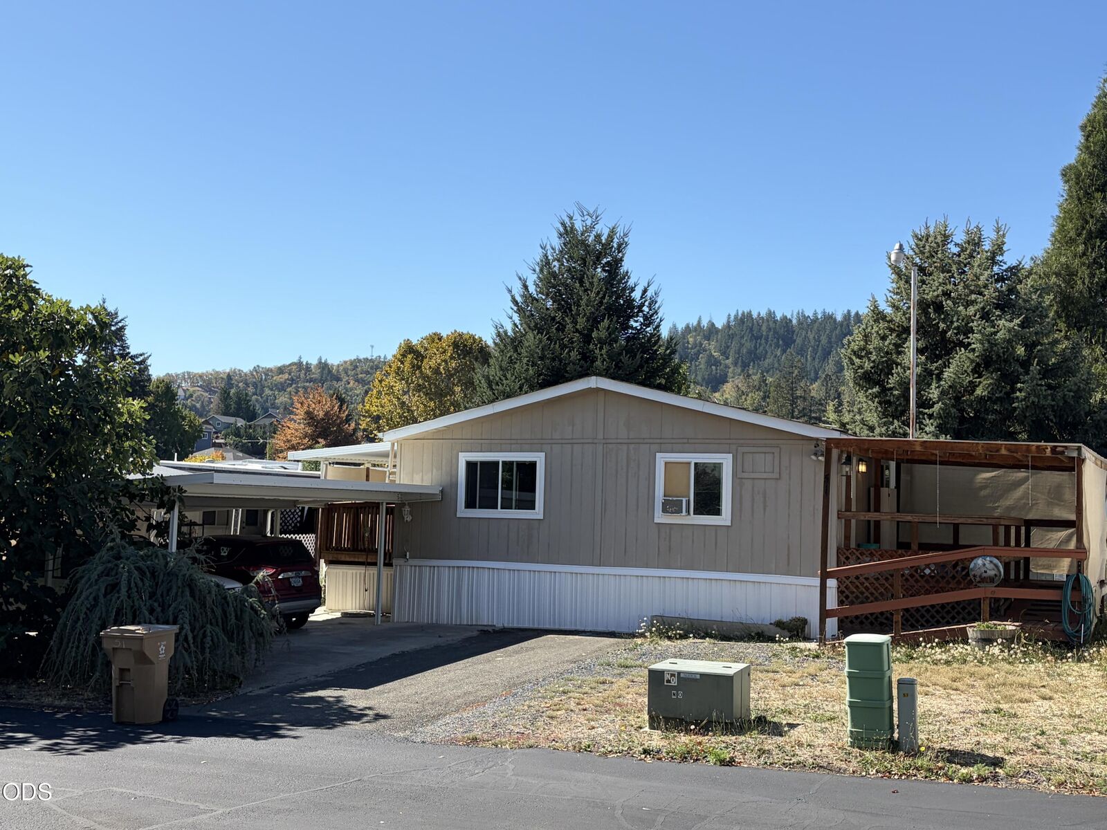 Property Photo:  2325 NW Highland Avenue 51  OR 97526 