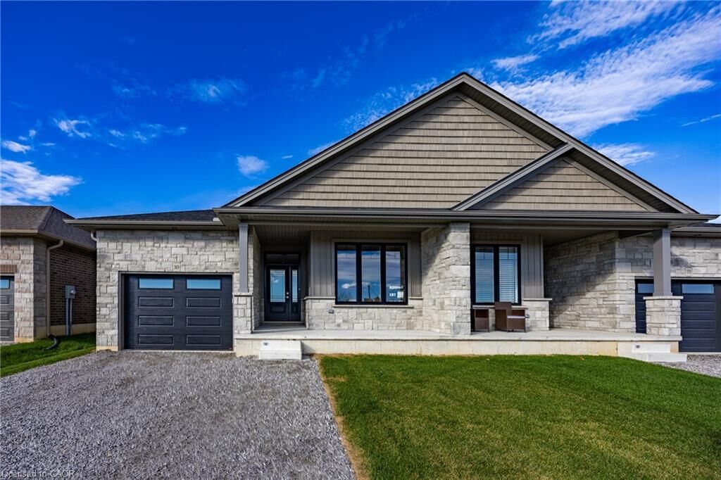 Property Photo:  375 Argyle Avenue  ON N4B 0B2 