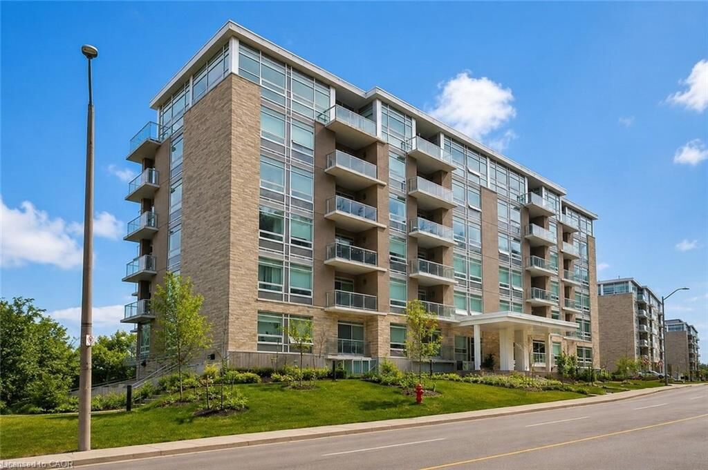 Property Photo:  455 Charlton Avenue E 403  ON L8N 0B2 
