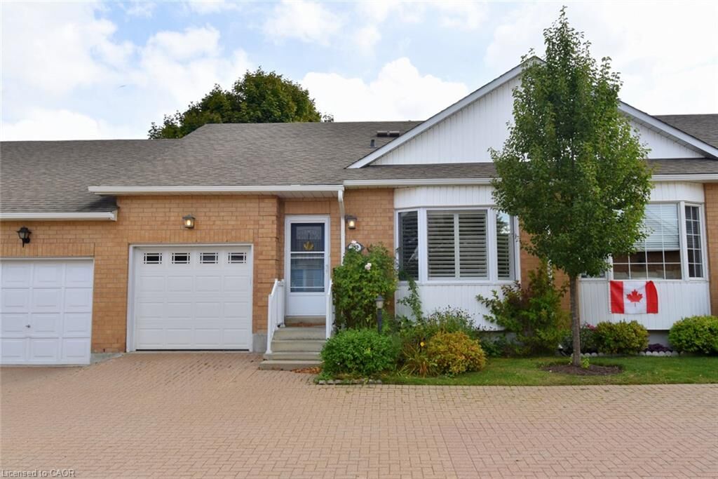 Property Photo:  157 Silverbirch Boulevard  ON L0R 1W0 