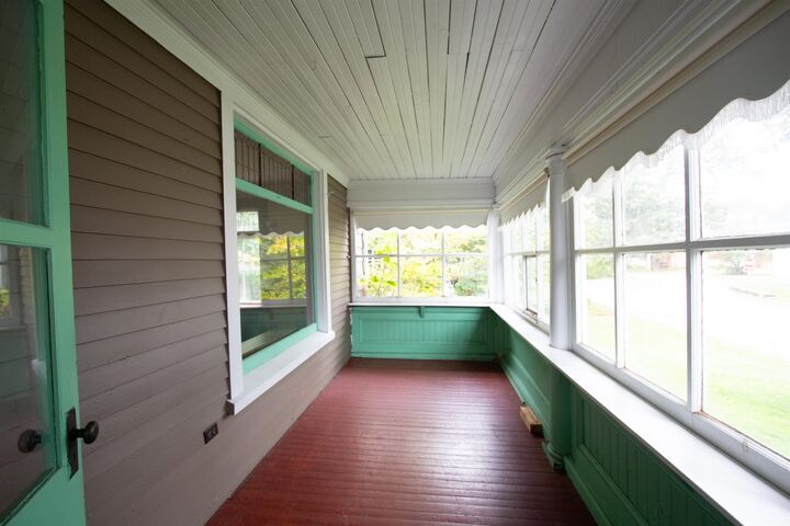 Property Photo:  211 Notre Dame Street  PE C1N 1R7 